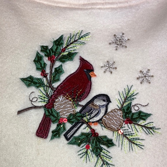 Women’s Winter Fleece Crewneck - Picture 2 of 4